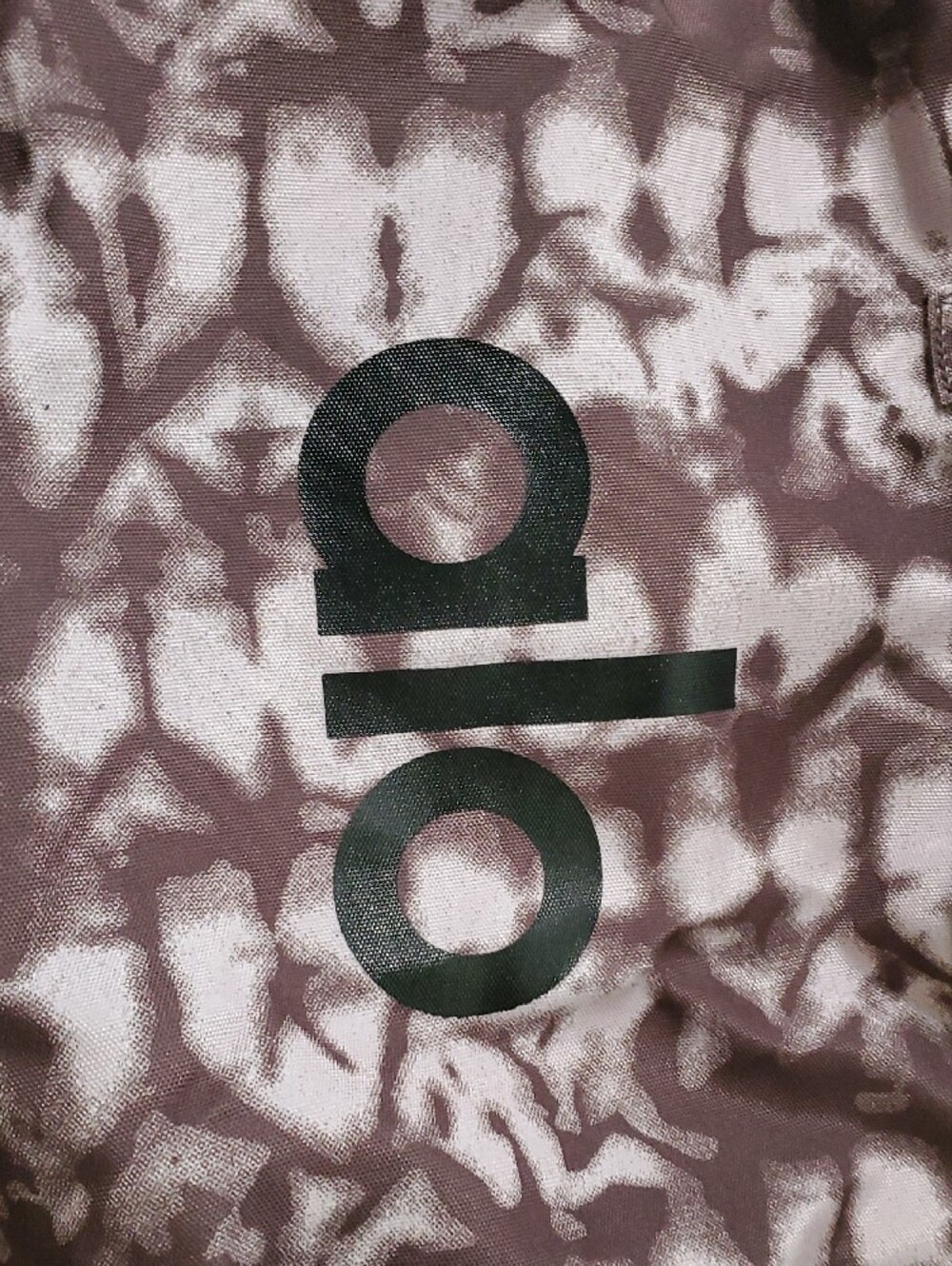 ALO Yoga Mauve Tie-Dye Canvas Tote - Picture 4 of 12